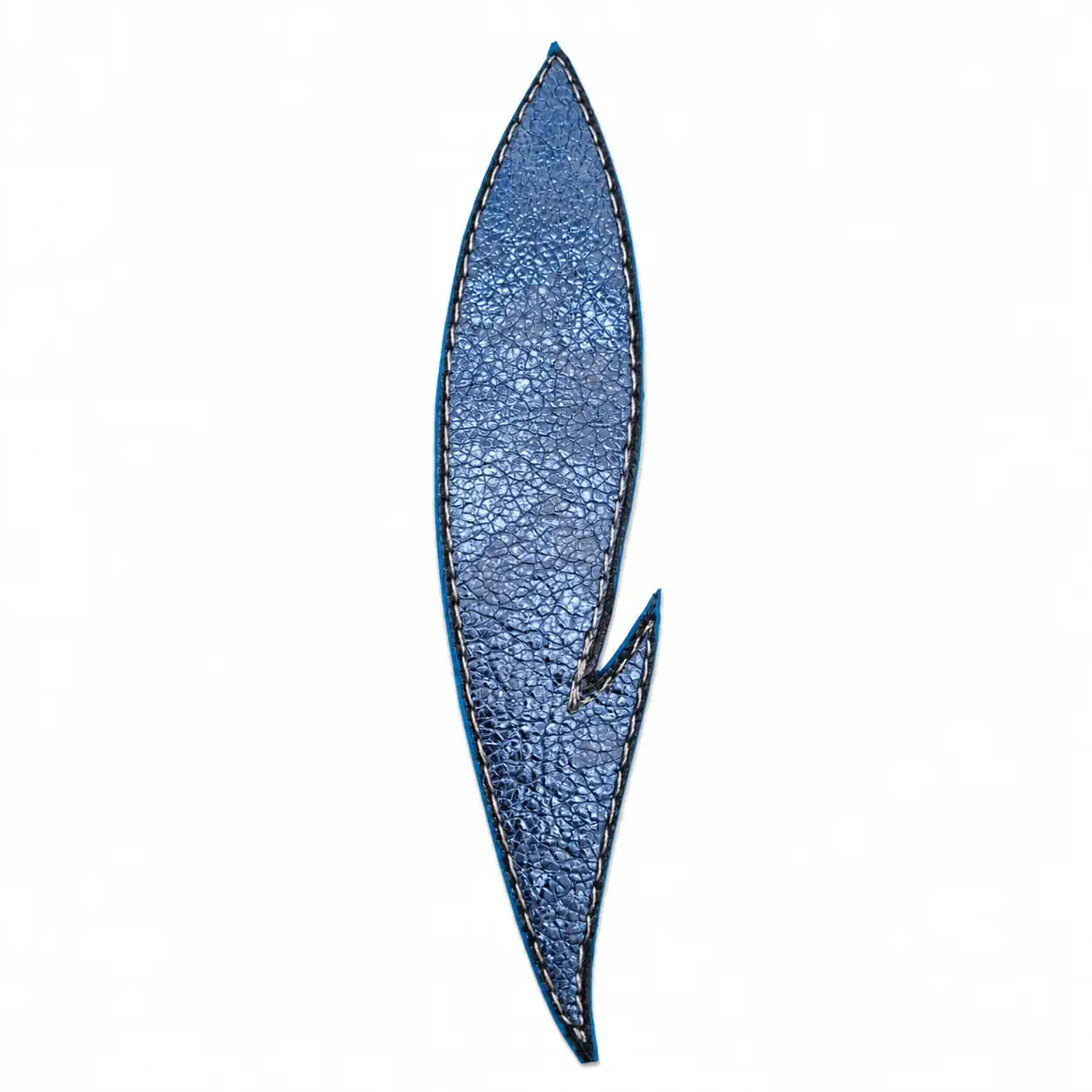 Dessus d'une plume marque-page en cuir de couleur bleue