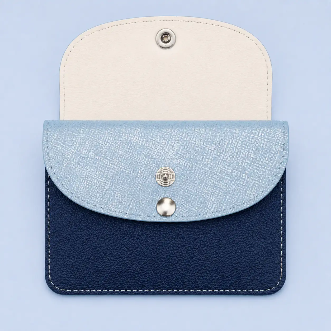 Portefeuille femme cuir à rabats - Format moyen - Bleu marine, bleu ciel et blanc argenté – Image 3