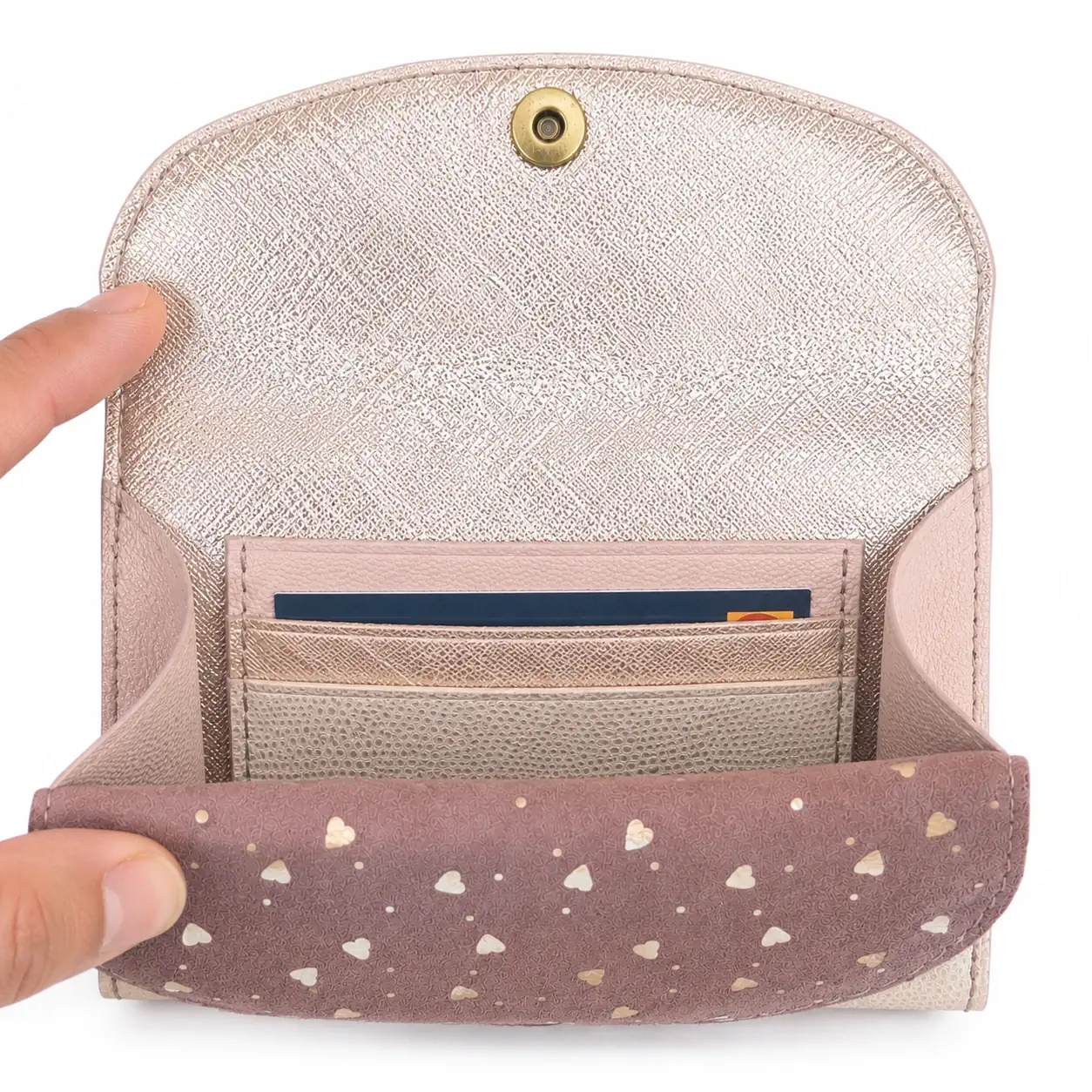 Portefeuille femme en cuir à rabats - Format moyen - Rose poudré, cœurs et beige – Image 4
