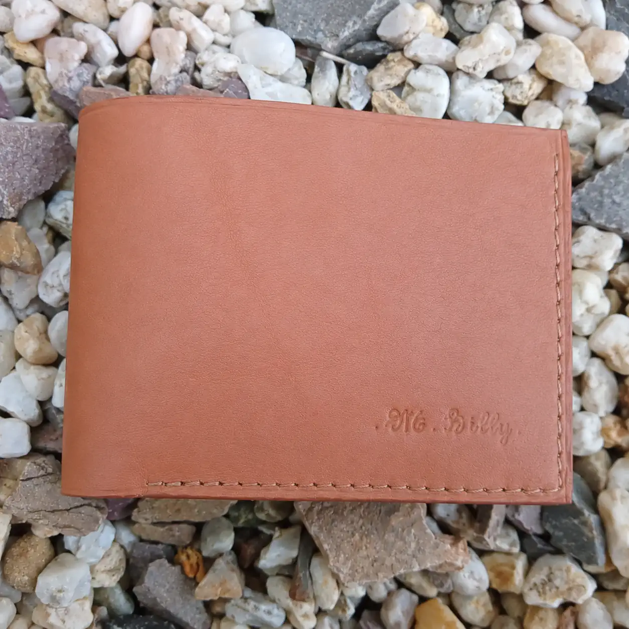 Portefeuille homme compact en cuir artisanal de couleur camel